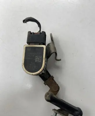 BMW 5 F10 F11 Headlight/headlamp level sensor 6860843 25916010 AR552150