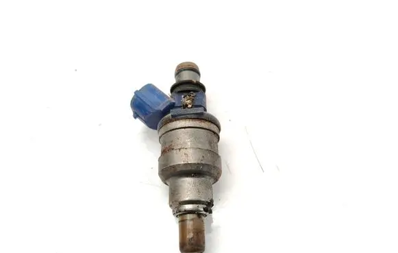 Mazda 929 Fuel injector 1955001970
