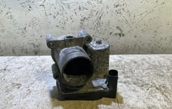 Volkswagen Golf V Throttle valve 03C133062B A2C53030790