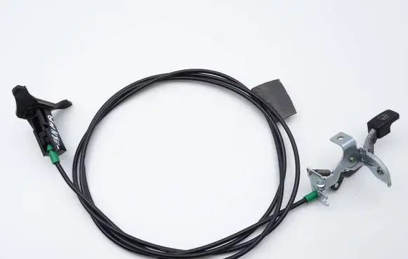 Mitsubishi Carisma Fuel cap flap release cable MB023335