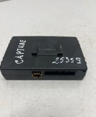 Renault Captur Phone control unit/module 282752028R