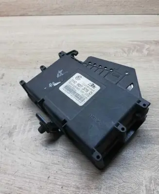 Volkswagen Golf IV ABS control unit/module 1h0907379d
