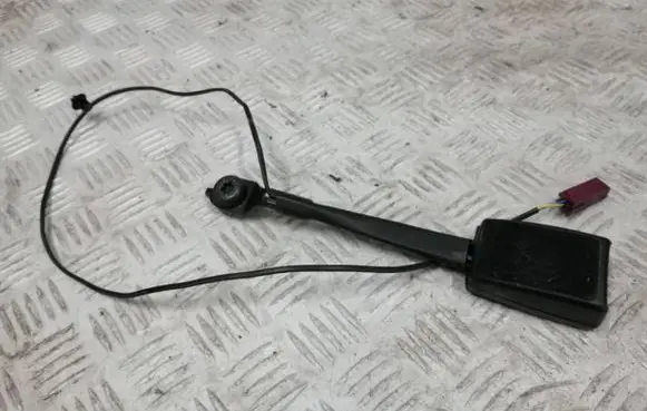 Ford C-MAX II Front seatbelt buckle AM51R61208ADW 160413 617035900E