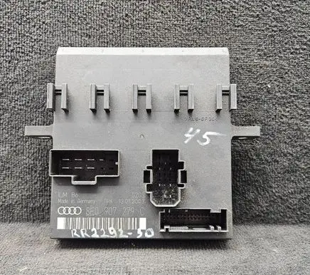 Audi A4 S4 B6 8E 8H Comfort/convenience module 8E0907279C