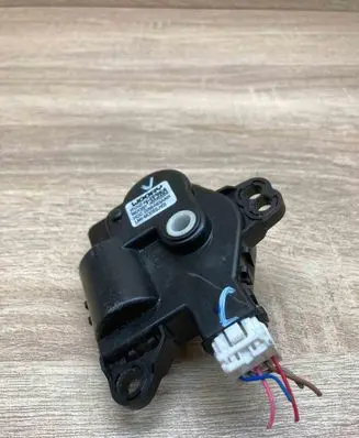 Hyundai i30 Air flap motor/actuator D266NE9AA01
