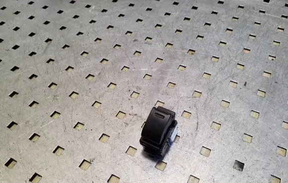 Toyota Prius (XW20) Electric window control switch