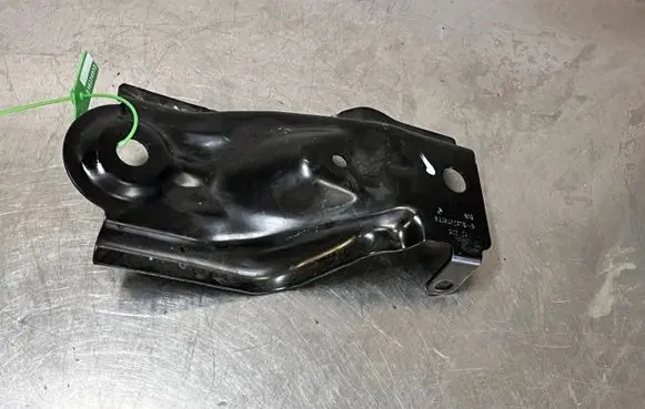 Renault Master IV Fender mounting bracket 544649237R