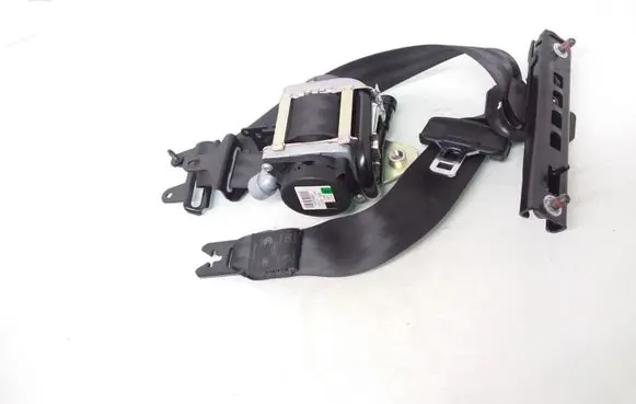 Volvo V60 Front seatbelt 39818843