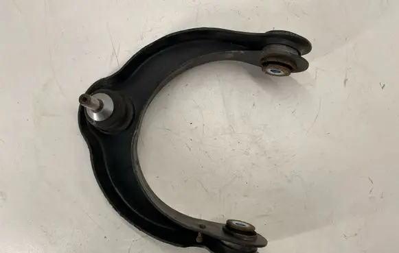 Jeep Grand Cherokee Front upper control arm/wishbone 68282329AA