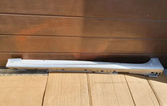Toyota Prius (XW50) Sill 7586047080