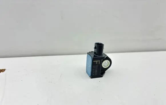 Subaru Outback (BT) Airbag deployment crash/impact sensor 98231AN00A
