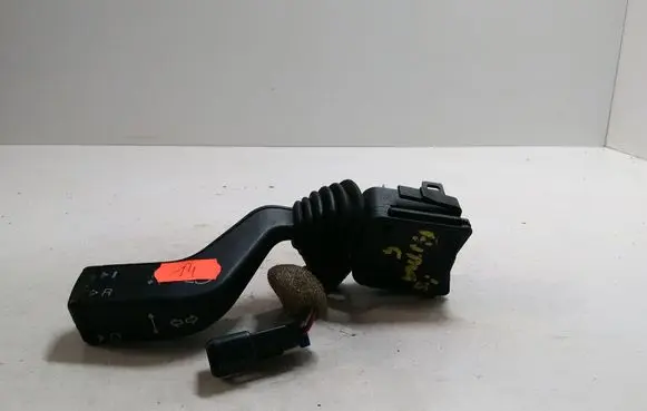 Opel Astra G Indicator stalk 90560990 90560991