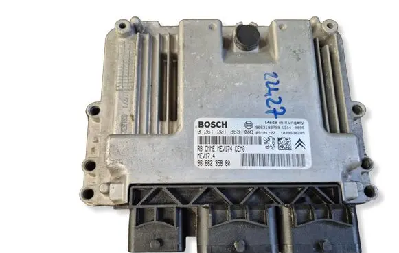 Peugeot 207 Engine control unit/module 9666235880 0261201863