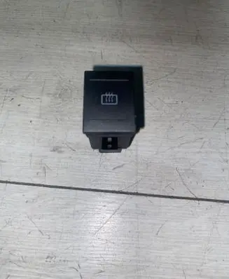 Volkswagen Polo Windscreen/window heater switch 6Q0959621 35501