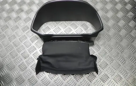 Renault Clio V Dashboard trim 682404332R