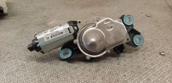 Volvo V70 Rear window wiper motor 31290787