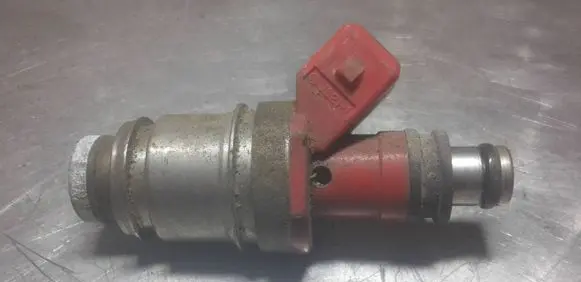 Ford Maverick Fuel injector JS211