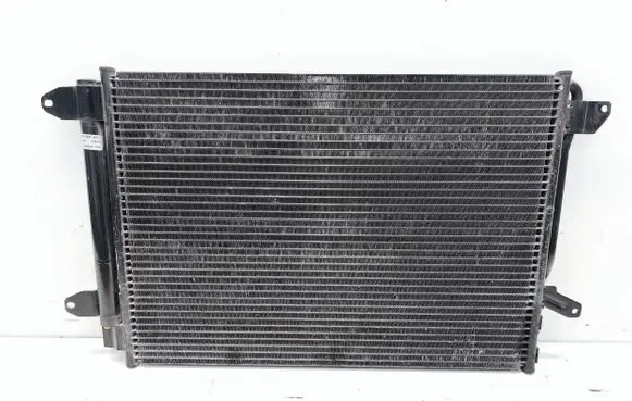 Volkswagen Jetta VI A/C cooling radiator (condenser) 5C0820411