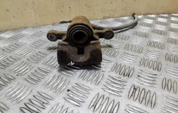 Hyundai ix35 Rear brake caliper