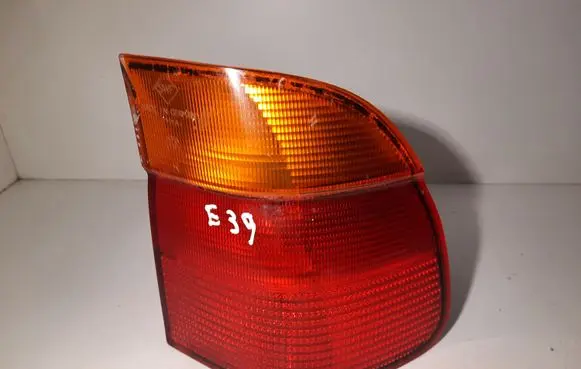 BMW 5 E39 Rear/tail lights 393326