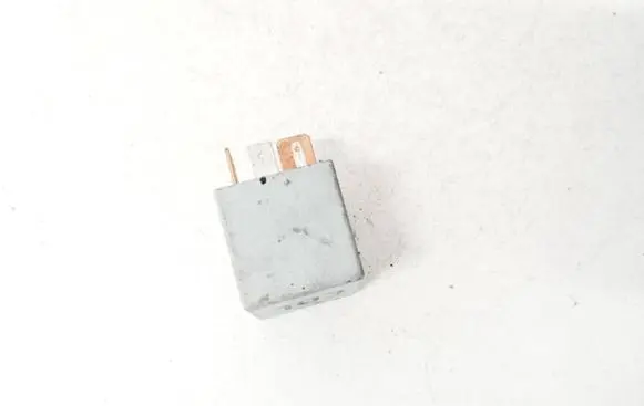 Volkswagen Golf IV Other relay 357911253 50237003