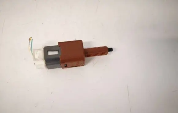 Nissan X-Trail T32 Brake pedal sensor switch 