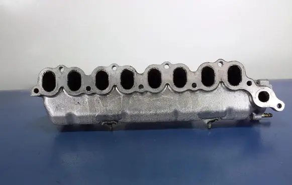 Toyota Avensis T250 Intake manifold