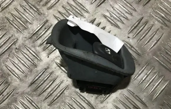 Renault Scenic I Electric window control switch 7700845910