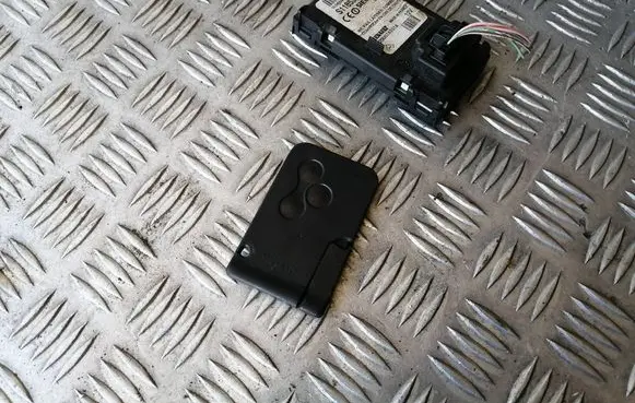 Renault Megane II Ignition lock 8200074331A S118539001E