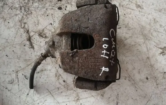 Ford Focus C-MAX Front brake caliper