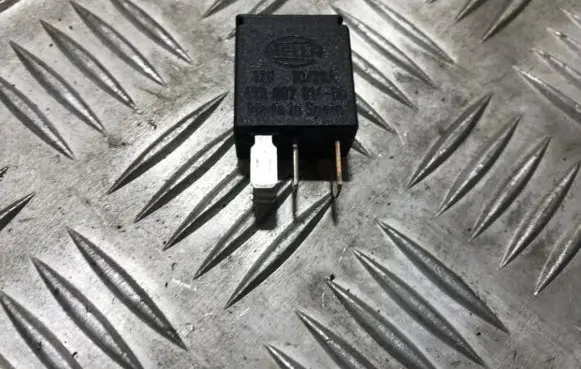 Volvo V70 Other relay 9441161 4rd00781400