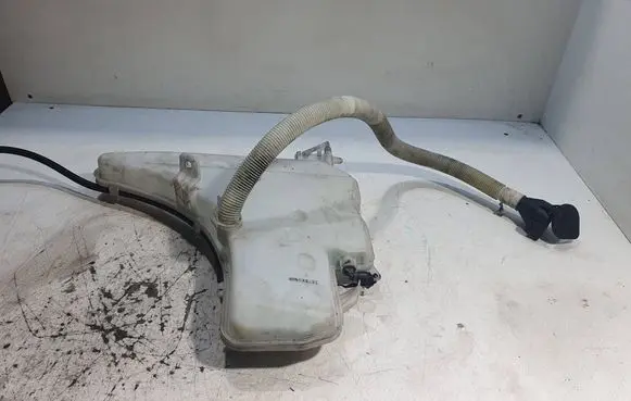 BMW 3 E92 E93 Windshield washer fluid reservoir/tank 677157146 235576