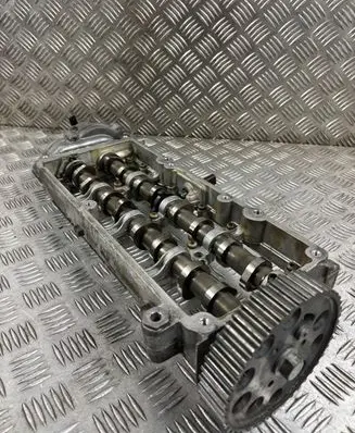 Volkswagen PASSAT B8 Camshaft 04L103308F 04L103044Q 04L103292H