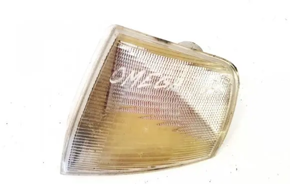 Opel Omega B1 Front indicator light