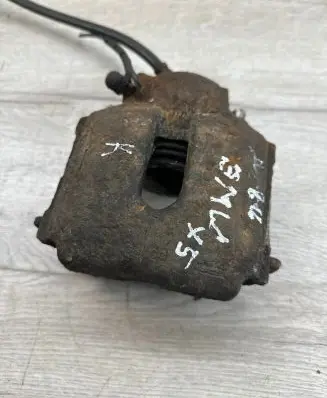 BMW X5 E53 Front brake caliper