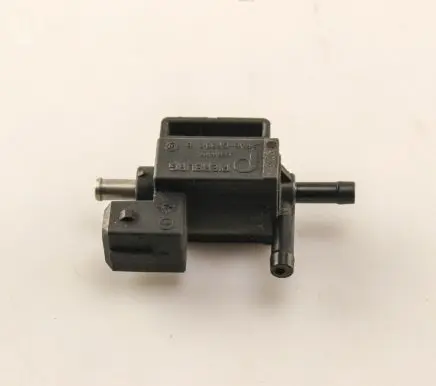 Ford Kuga II Engine mount vacuum valve BL3E9K378BA