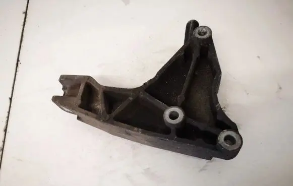 Opel Astra H Engine mounting bracket 13125625