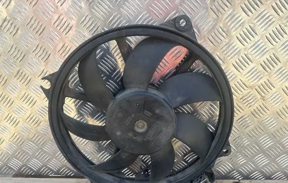 Renault Megane III Electric radiator cooling fan 214810898R