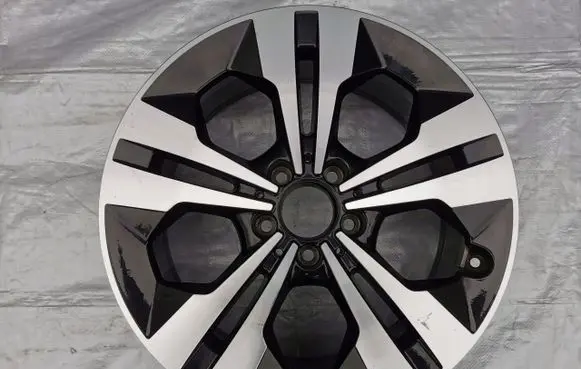 Mercedes-Benz B W247 R18 alloy rim A2474012900