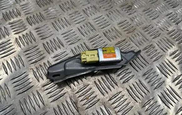 Lexus GS 300 350 430 450H Airbag deployment crash/impact sensor 8983330020 1879001772