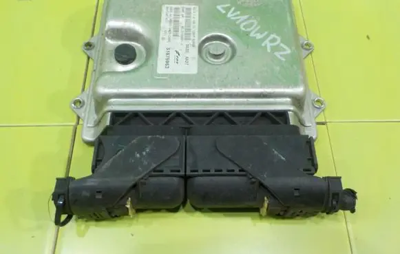 Alfa Romeo Mito Engine control unit/module 51875963 ZP9