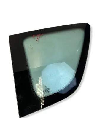 Peugeot 1007 Rear side window 756634543