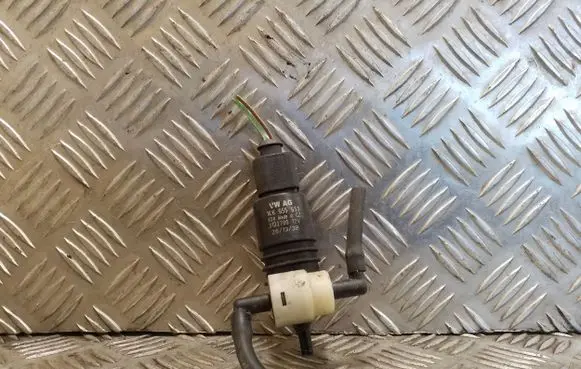 Windscreen/windshield washer pump