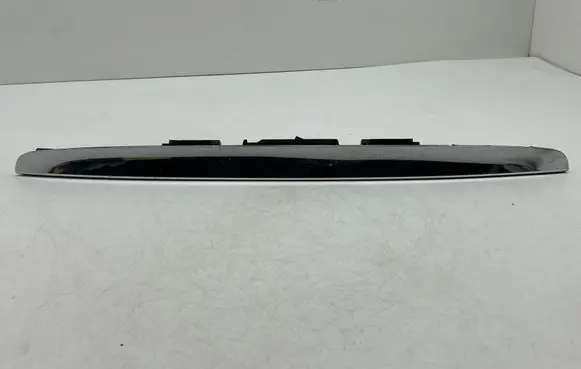 Mercedes-Benz A W169 Trunk door license plate light bar 