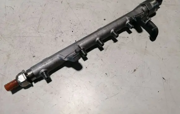 Volkswagen PASSAT B7 Fuel main line pipe 03L130089R 48B13640A 03L906054A