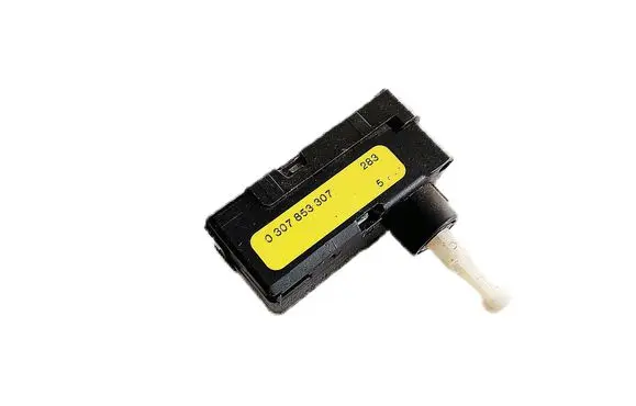 Ford Mondeo Mk III Headlight level adjustment motor 0307853307