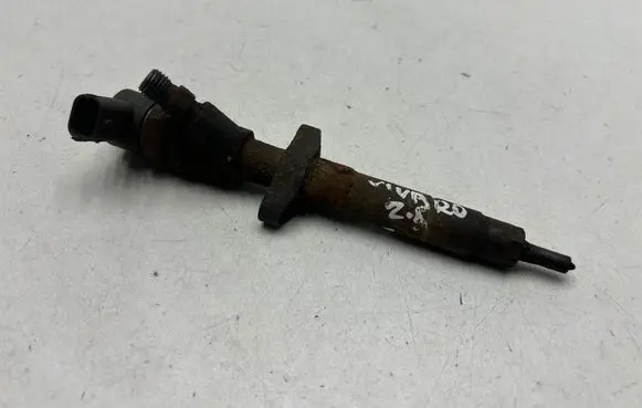 Fuel injector