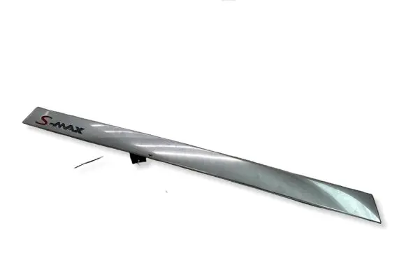 Ford S-MAX Trunk door license plate light bar AM21R43404AB