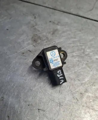 Mercedes-Benz Vito Viano W638 Air pressure sensor A0041533128