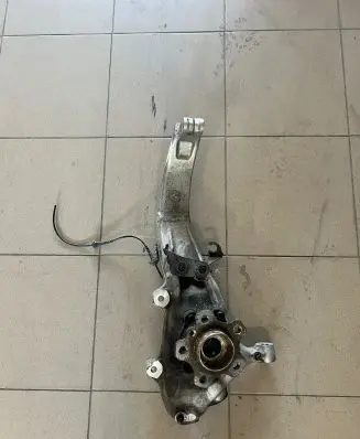 BMW X5 G05 Front wheel hub 6876656 31216876656